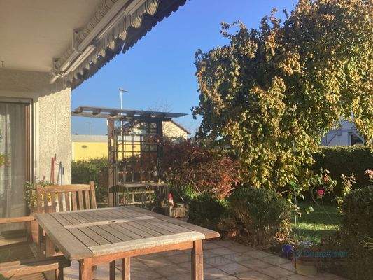 Terrasse zur Wohnung Erdgeschoss