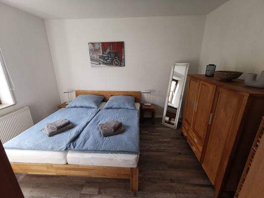 Schlafzimmer Teil 2.JPG