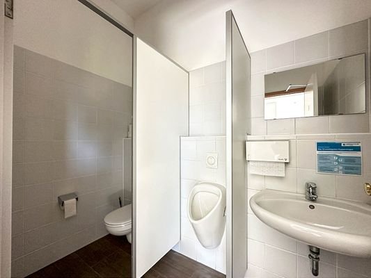 Laden EG WC 1