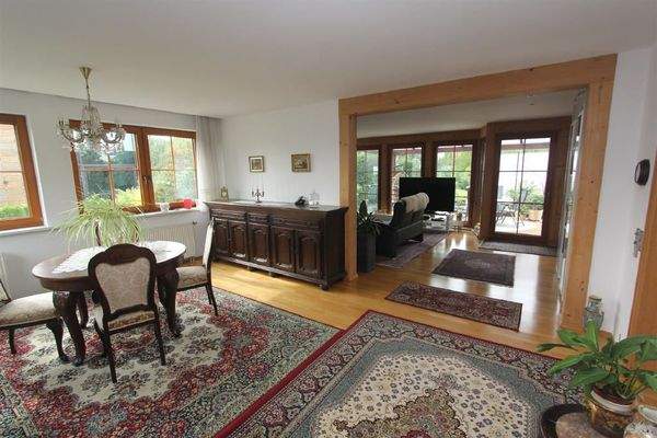 Wohnraum- Esszimmer im Erdgeschoss