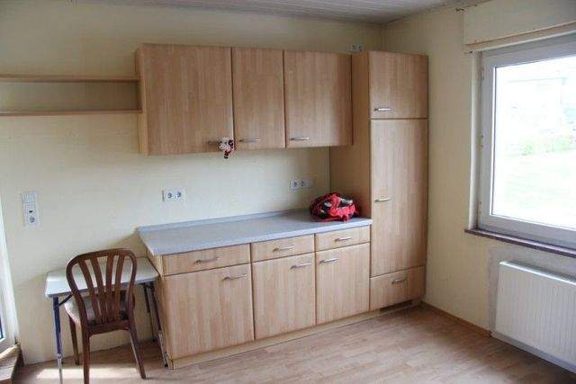1 Zimmer mit Bad- und Küchenmitbenutzung in ruhiger Lage! - Photo 1