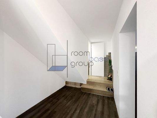 UG Diele / alte Treppe 1