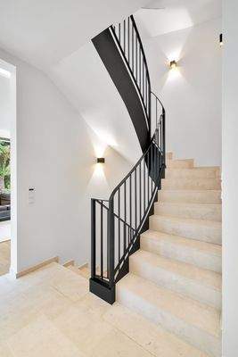 Treppenaufgang zum Obergeschoss