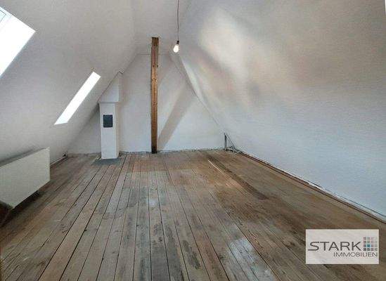 Dachboden - auch als Büro nutzbar.jpg