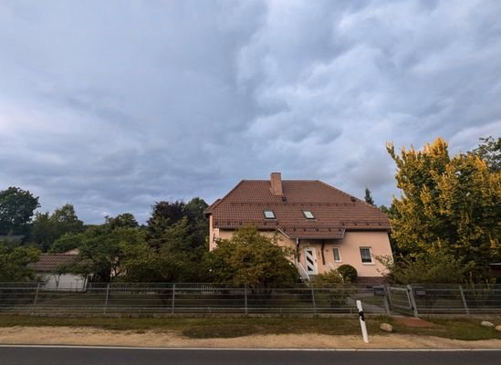 Ansicht Grundstück mit Wohnhaus 