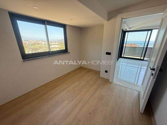 Sea-View Properties in a Complex near the Beach in Alanya