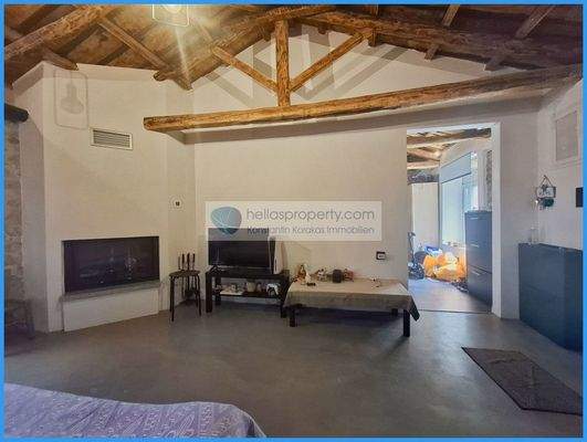 1a61981ff28d4560aae43bc9c3d0d625-original