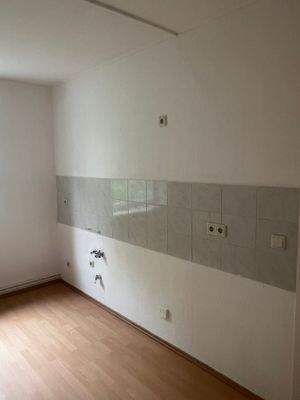 Küche mit Fliesenspiegel