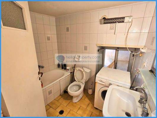 f61e6586685943bc9f90924b07837850-original