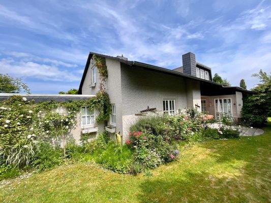 Blick aus dem Garten