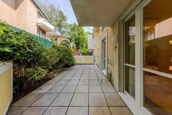 b9bbd4c9-f096-43d9-9b04-bff713ca50d9