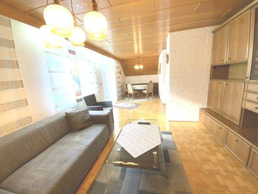 Wohnen-/Esszimmer im Dachgeschoss