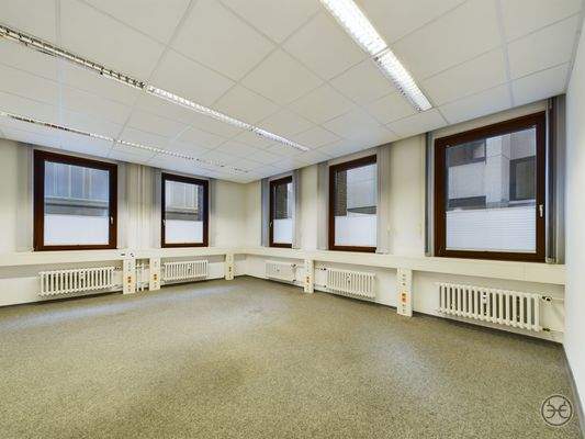 Eden-Ehbrecht-Immobilien_Büroflächen_Telekom-Gebäude_040