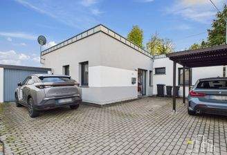 CAM02839G0-PR0330-STILL001