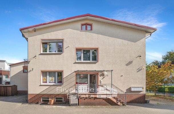 Eingangsseite Wohnhaus