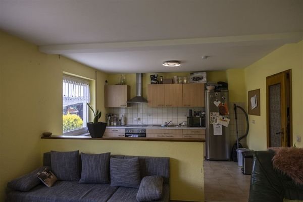 ... mit EBK Wohnung im KG