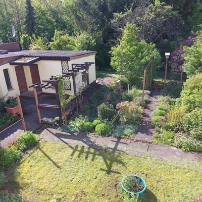Gartenansicht (Blick von oben auf den Garten)