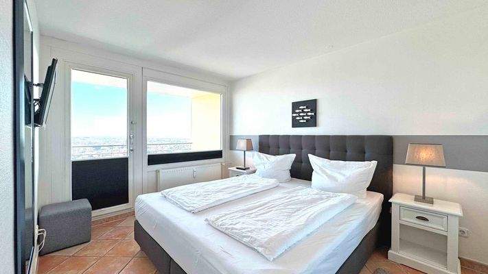 Schlafraum mit eigener Loggia