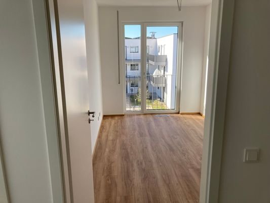 Kinderzimmer / Büro 2