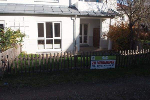 Ansicht Wohnung mit Garten