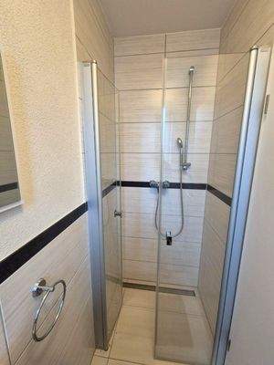 Gäste WC mit Dusche