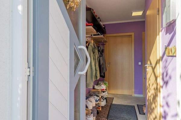 Schöne Aufteilung, Top-Ausstattung inkl. PV-Anlage