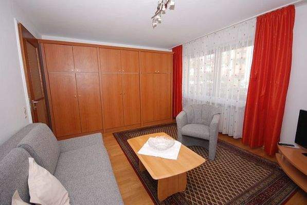 2-Zimmer-Ferienwohnung-4-004-wz4