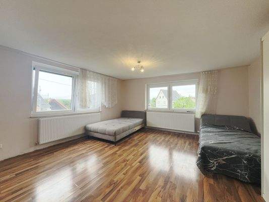 OG 1 - Schlafzimmer 6