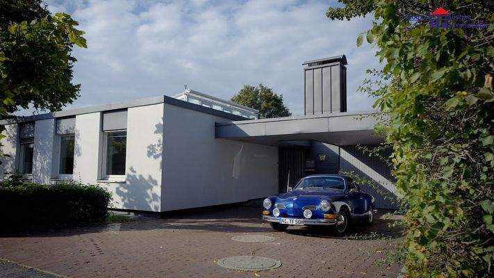 Hausansicht mit Karmann