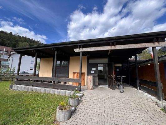 Eingangsbereich-Sanitär