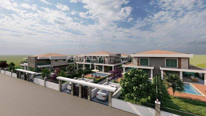 Houses with Private Pools and Gardens in Manavgat