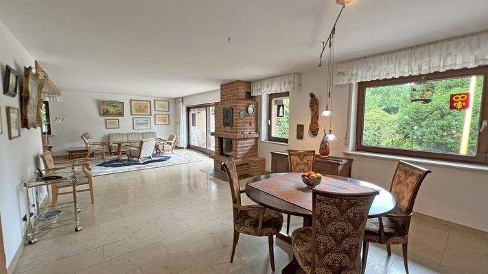 Wohn- und Essbereich 