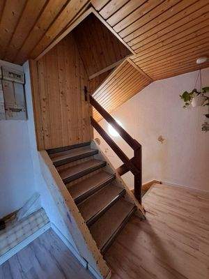 Treppenaufgang Dachgeschoss .jpg