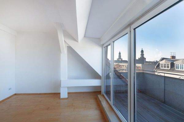 Wohnzimmer mit Blick auf die Terrasse