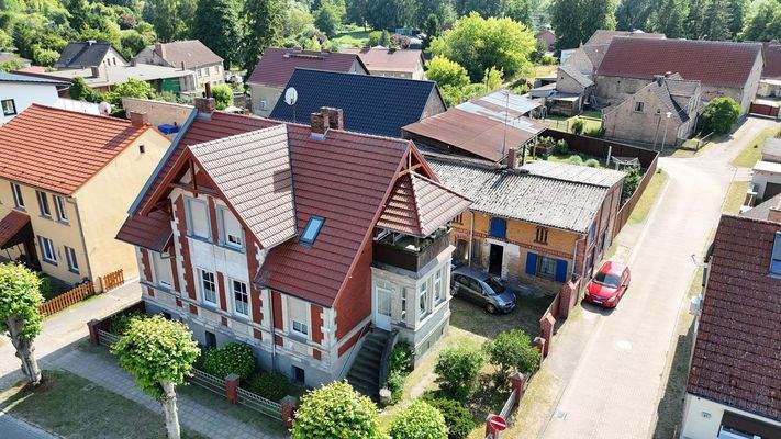 Vorder- & rechte Seitenansicht