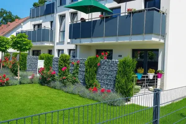 Ansicht Südbalkon / Terrasse