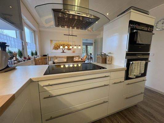 Einbauküche mit Markengeräten (2)