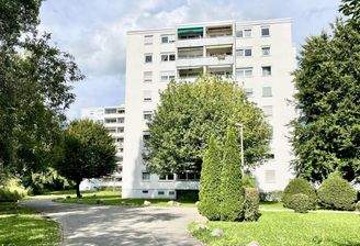 die Wohnanlage im Grünen