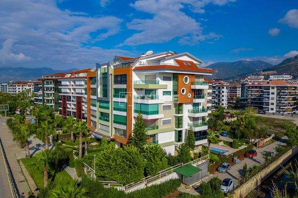 Furnished Duplex Seaside Apartment in Alanya