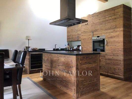 Kitchen Wooden floor Kitchen island Stainless steel