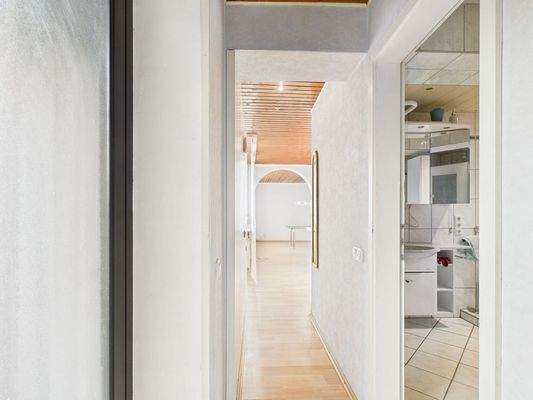 CAM01708G0-PR0085-STILL010