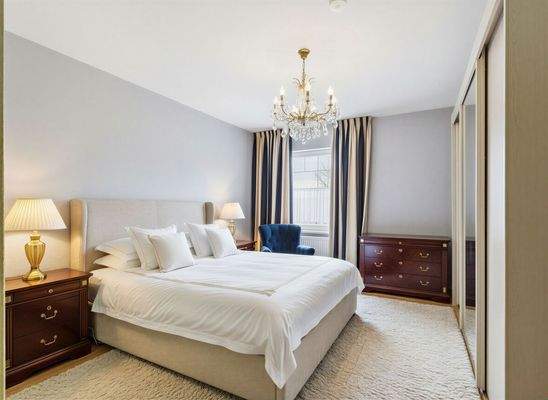 Schlafzimmer EG - (KI generiert)