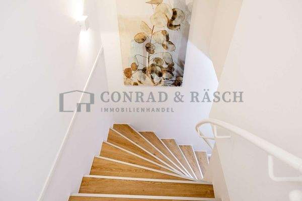 Treppe in den Kellerbereich