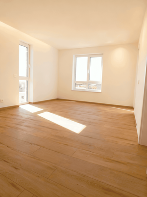 Helles Zimmer mit Fenster