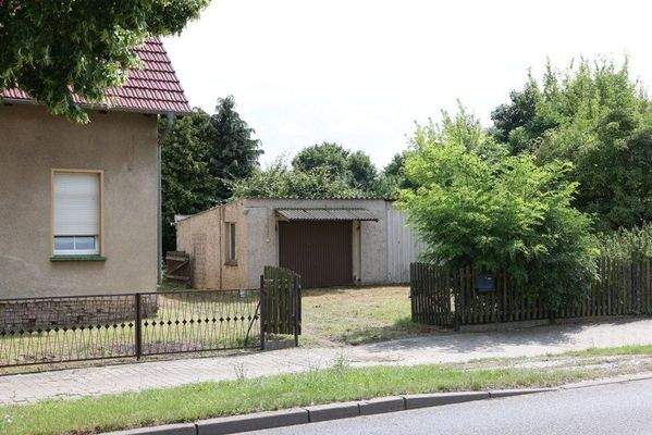 Grundstückseinfahrt