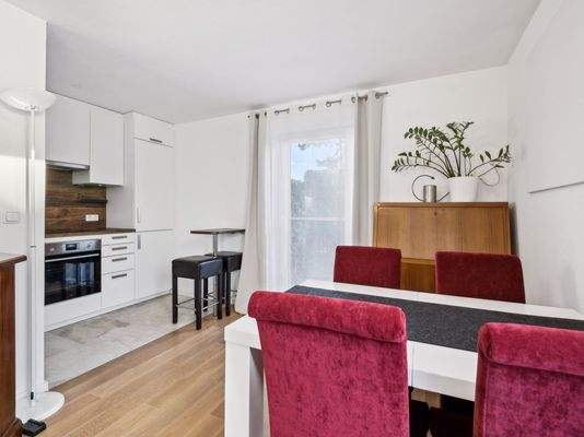 Essbereich mit Küche 