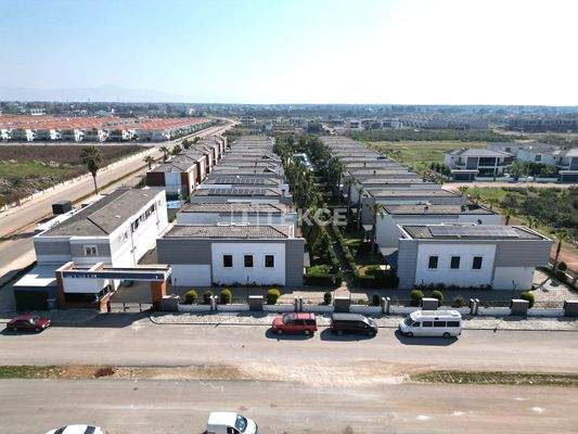 Villa with Fireplace in a Complex with Pool in Döşemealtı Antalya