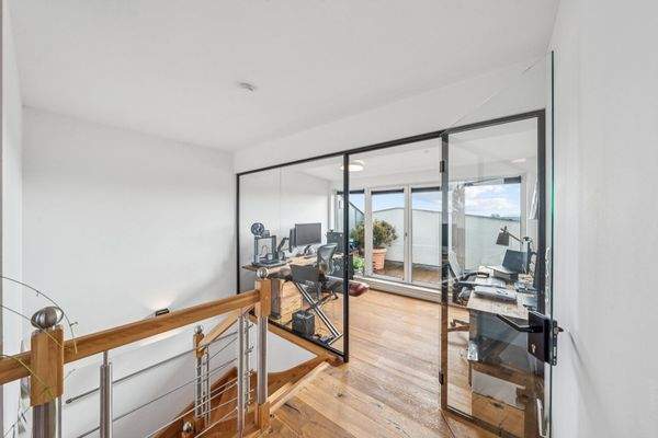 Büro mit Terrasse im Penthouse
