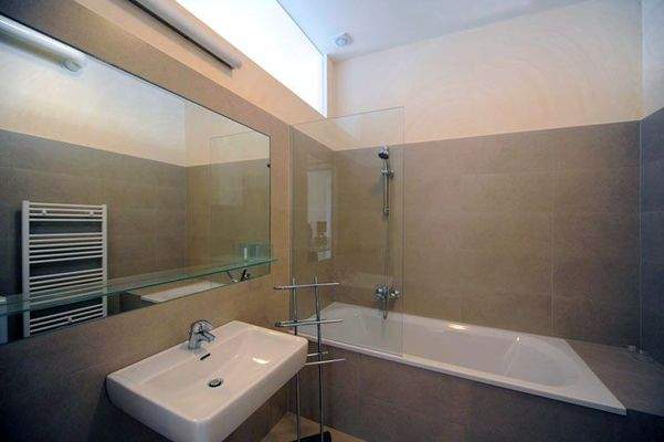 Badezimmer / bathroom