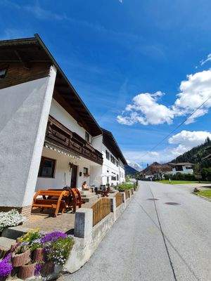 Links Gästehaus, mitte Privat Haus